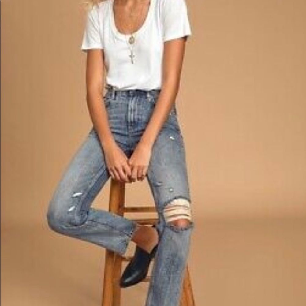 New Free People women’s High Rise straight leg distresses jeans size 26